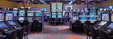erek2 15 Dream Gaming VIP tier progression chart showing cashback rates and monthly wager targets